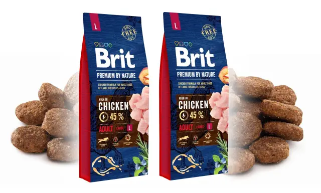 Dwie torby karmy Brit Premium by Nature dla dużych psów dorosłych. Jaka karma dla psa? Ta z kurczakiem 45%, bez GMO i soi.